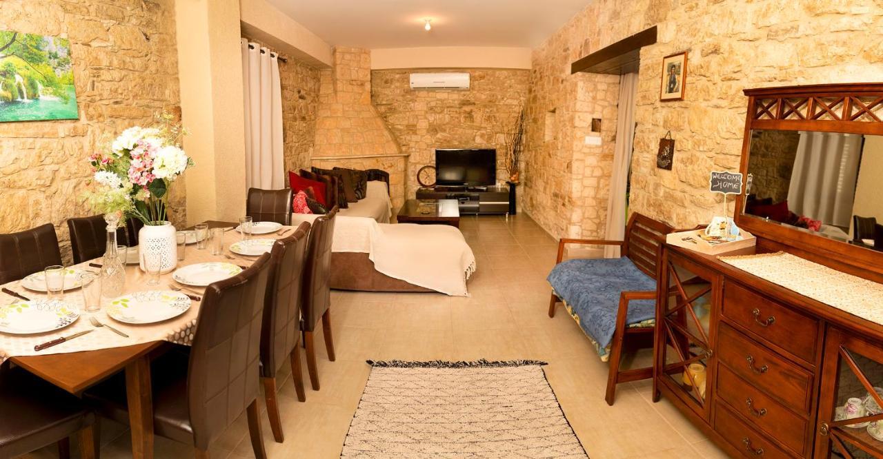 パ フォス Salamiou Stone Houseヴィラ エクステリア 写真